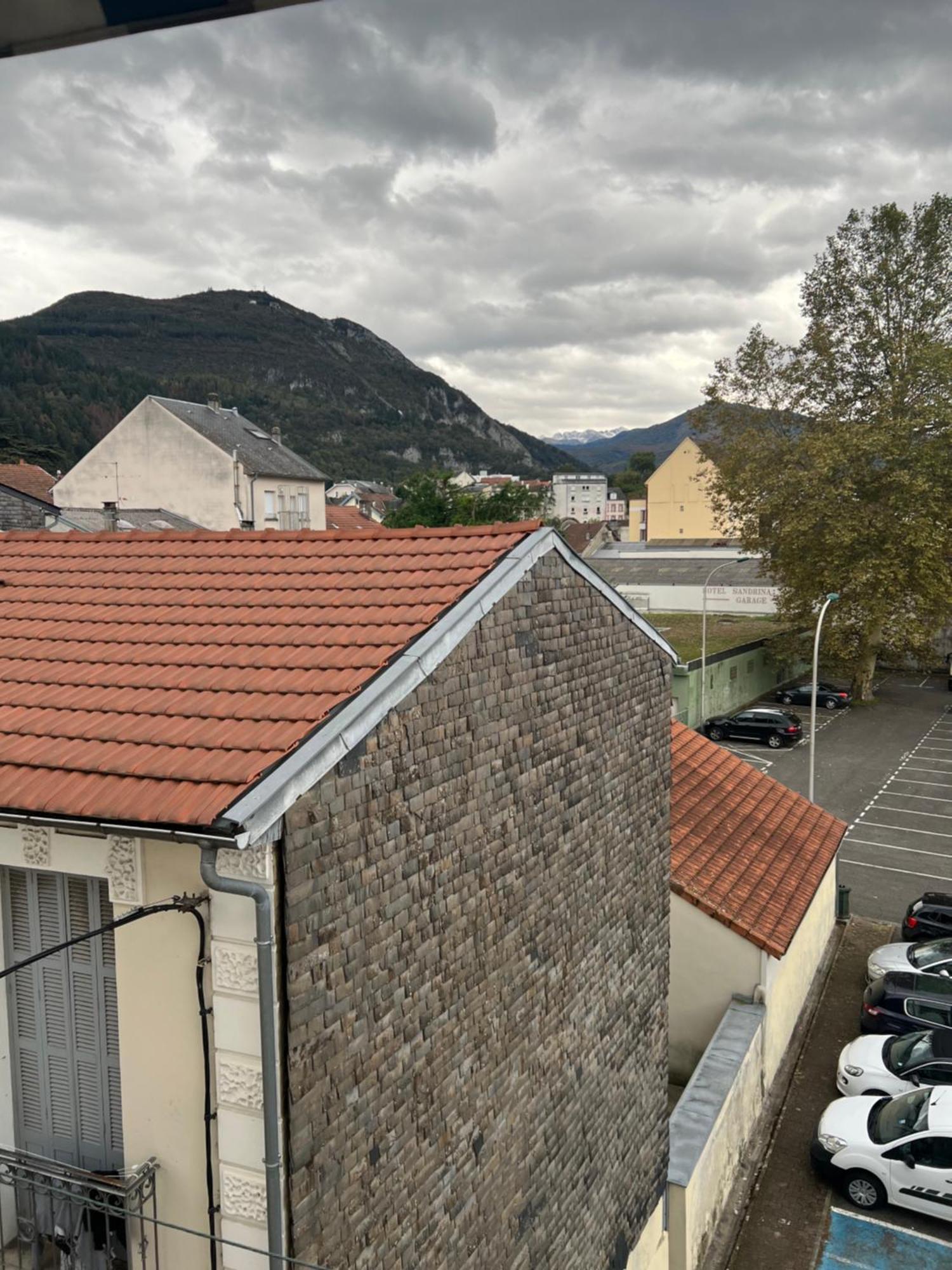 Residence Sainte Therese - La Villa Selva Lourdes Bagian luar foto