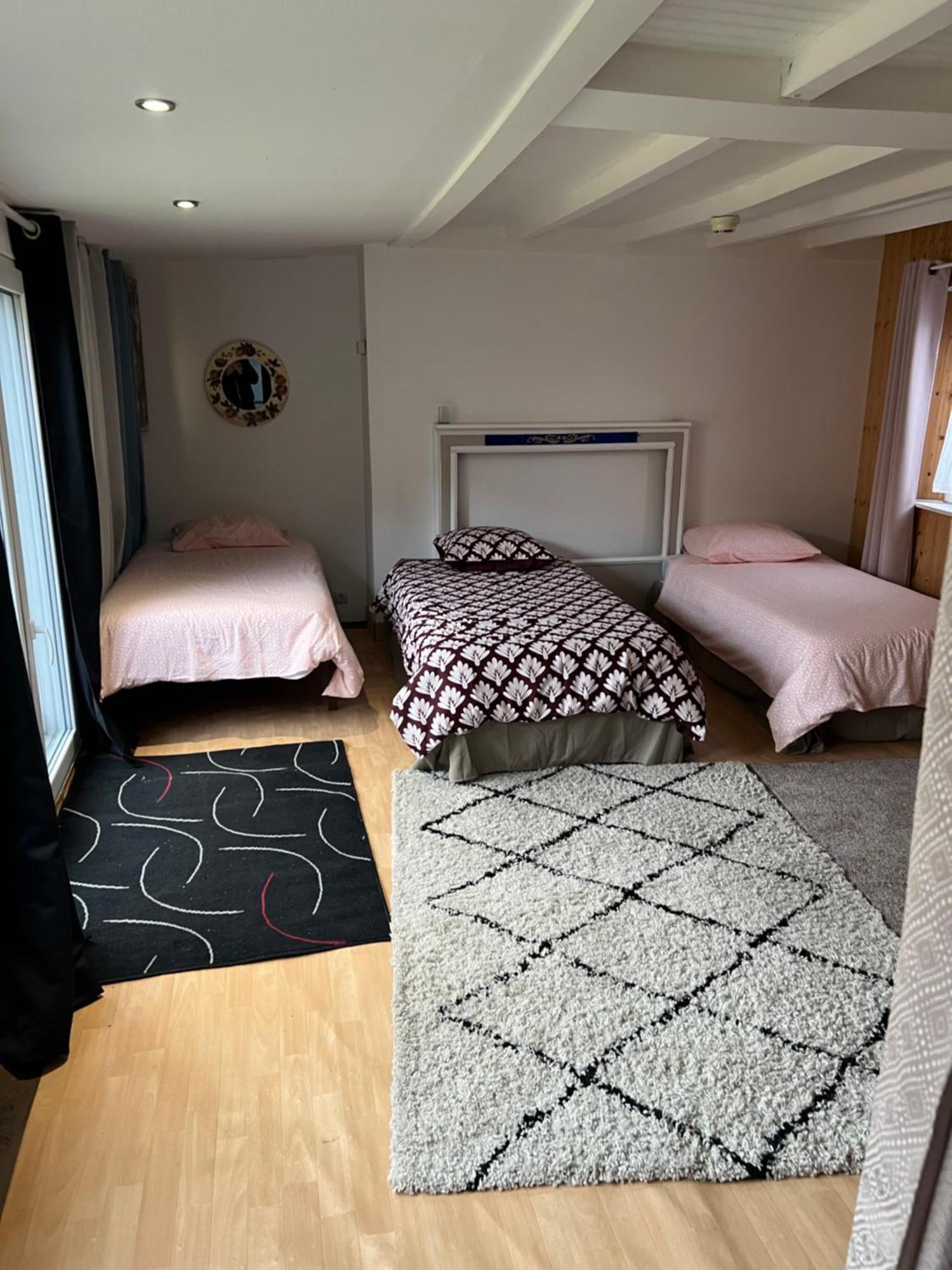 Residence Sainte Therese - La Villa Selva Lourdes Bagian luar foto