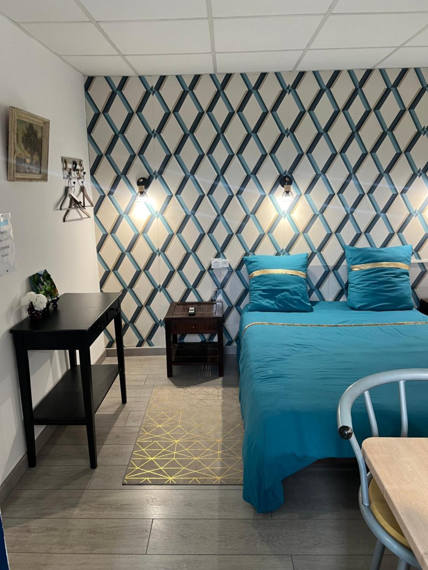 Residence Sainte Therese - La Villa Selva Lourdes Bagian luar foto
