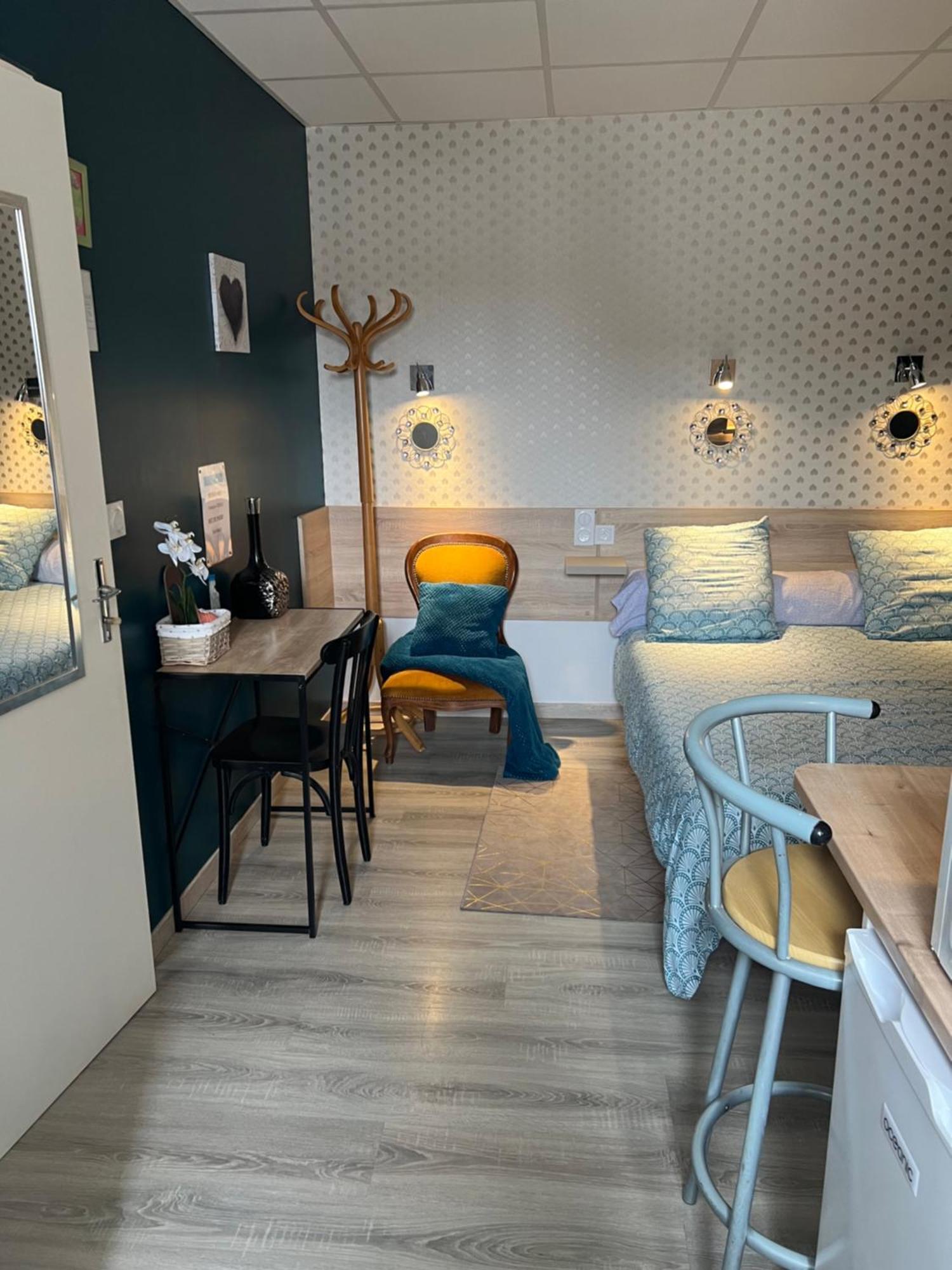 Residence Sainte Therese - La Villa Selva Lourdes Bagian luar foto